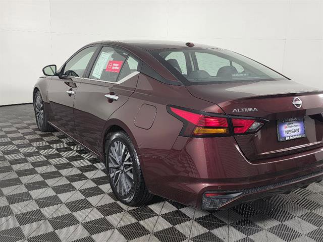 Used 2024 Nissan Altima 2.5 SV FWD image 6