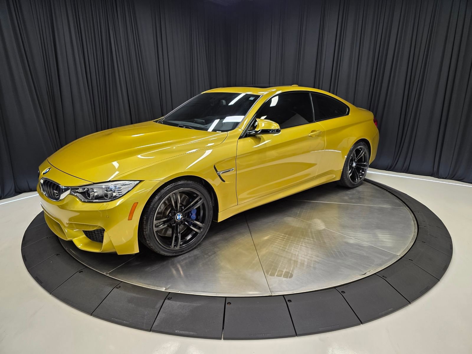 Used 2015 BMW M4 Coupe image 7
