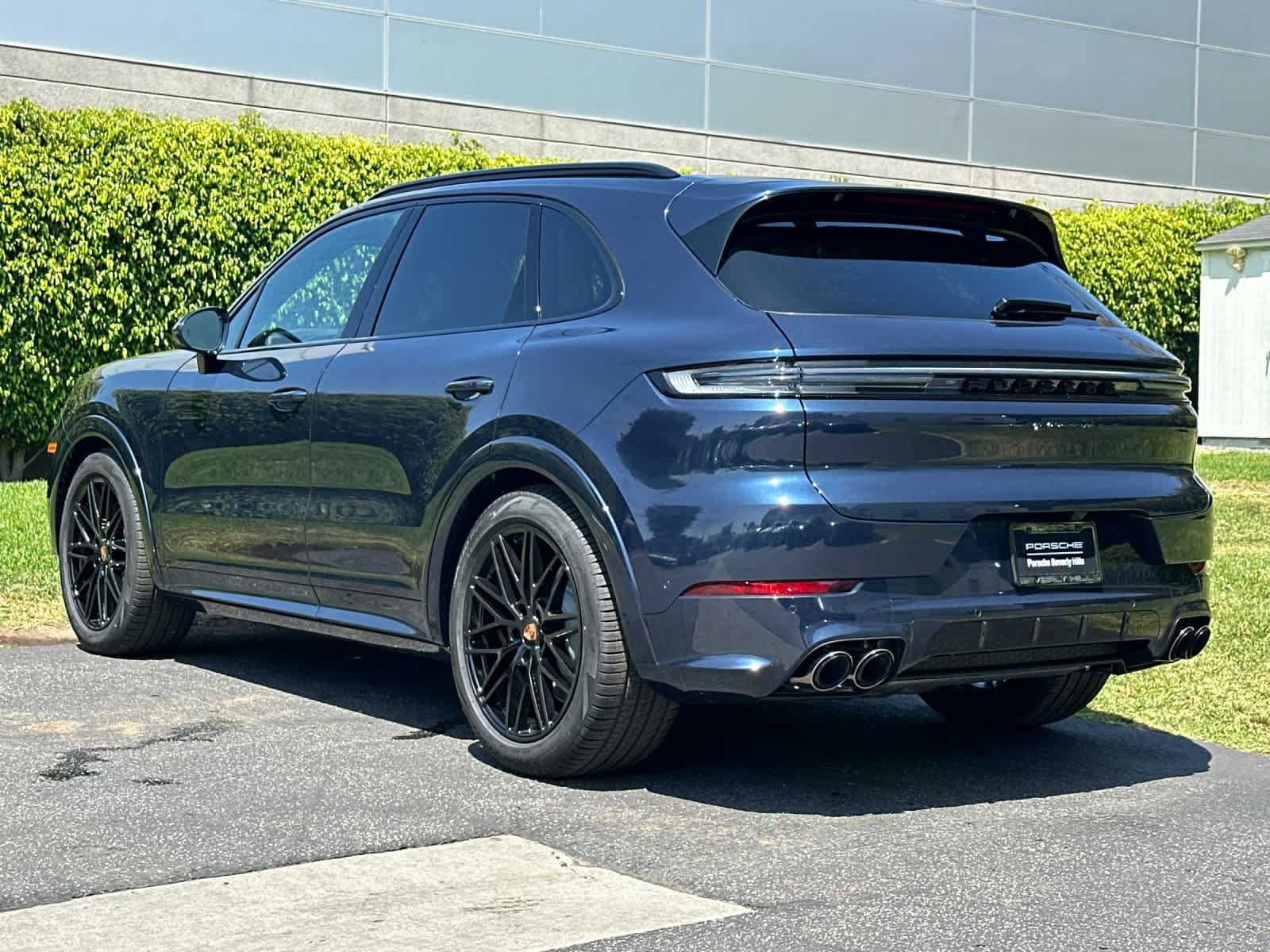 New 2026 Porsche Cayenne GTS AWD/4WD image 3