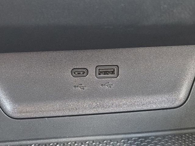 New 2026 Chevrolet Equinox LT w/ Safety and Technology Package image 8