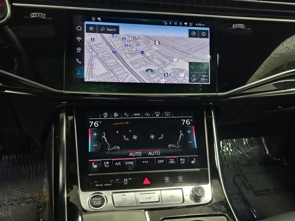 Used 2024 Audi Q8 Prestige w/ Prestige Package image 15