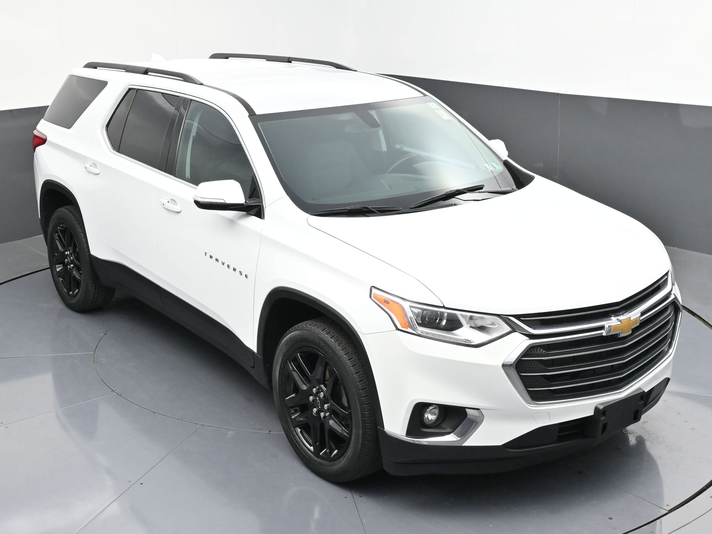Used 2020 Chevrolet Traverse LT FWD image 44