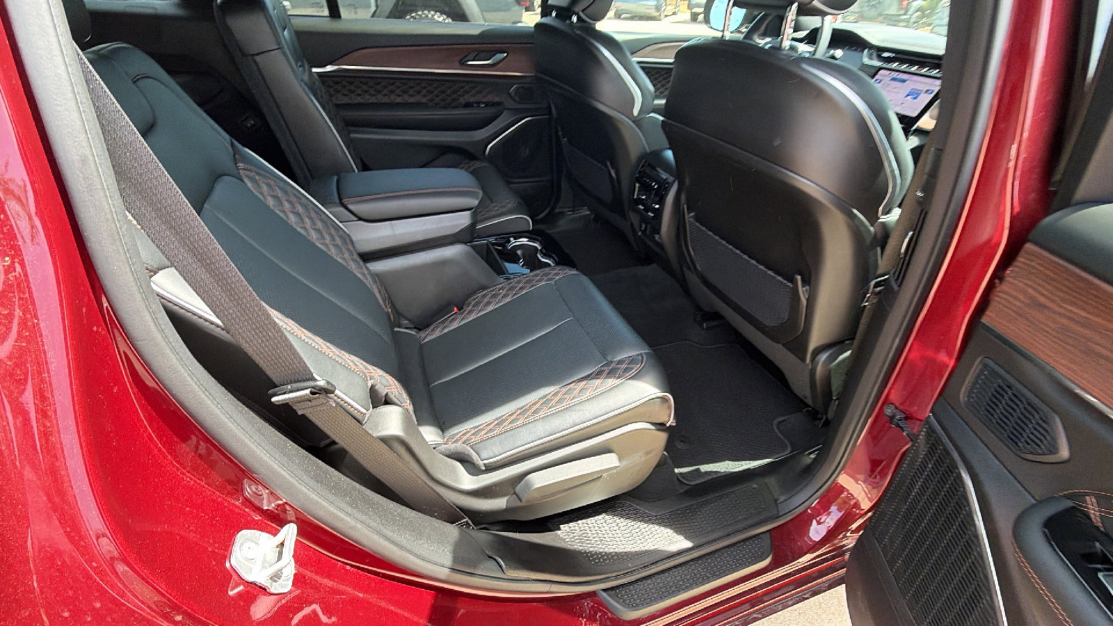 Used 2025 Jeep Grand Cherokee L Summit w/ Advanced Protech Group IV image 22