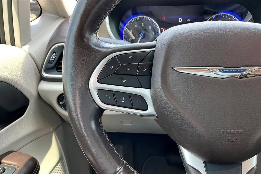 Certified 2019 Chrysler Pacifica Touring-L Plus FWD image 10