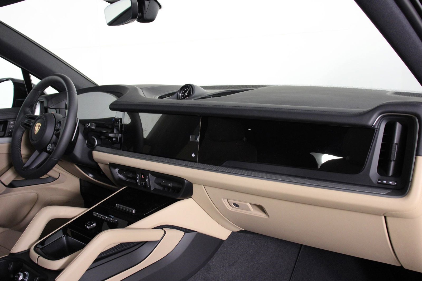 New 2026 Porsche Cayenne Coupe AWD/4WD image 15