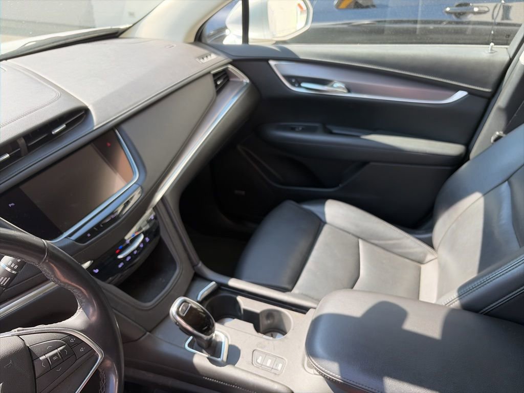 Used 2018 Cadillac XT5 Luxury AWD/4WD image 8