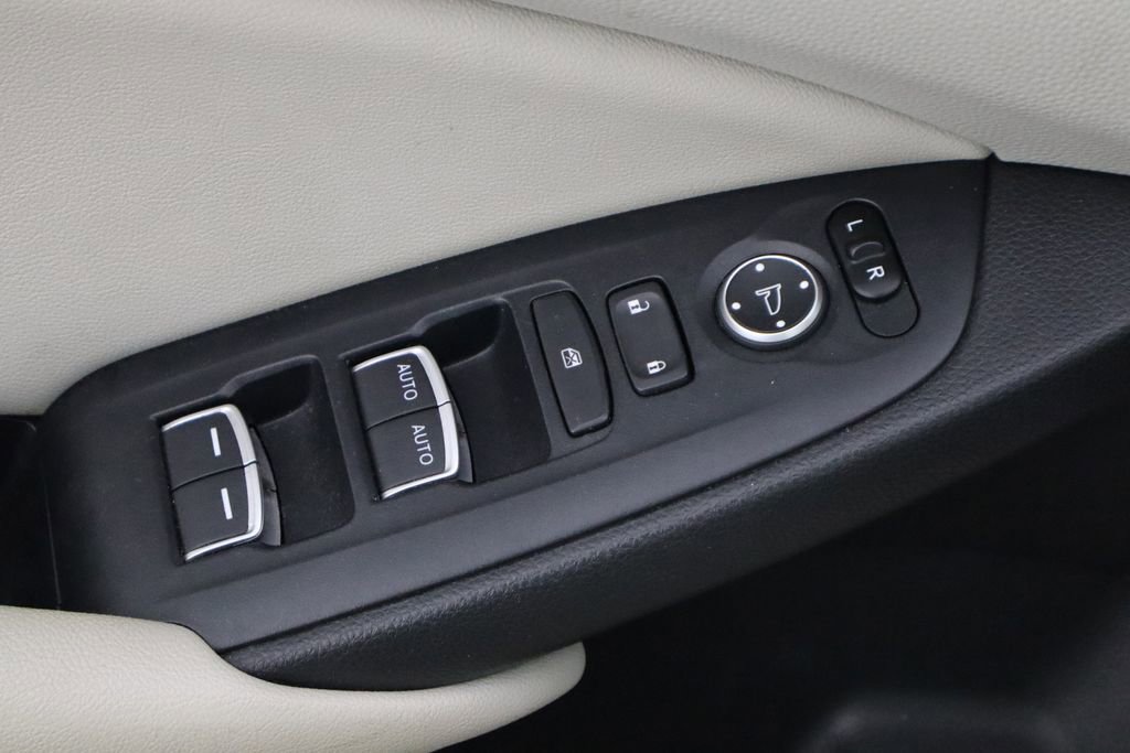 Used 2020 Honda Accord LX image 15