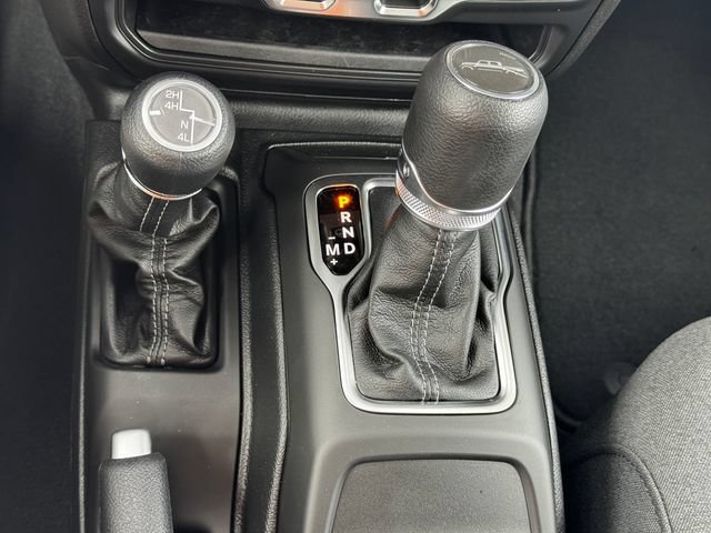 New 2026 Jeep Gladiator Sport AWD/4WD image 38