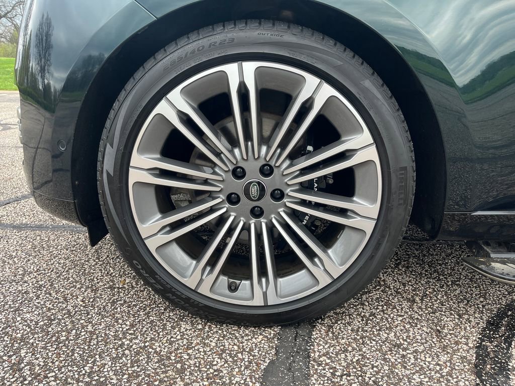 Used 2024 Land Rover Range Rover Long Wheelbase SE image 20