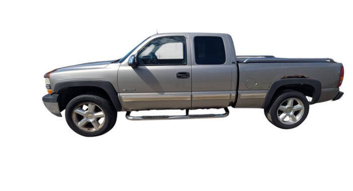Used 2001 Chevrolet Silverado 1500 LT w/ Firm Ride Suspension Pkg AWD/4WD image 2
