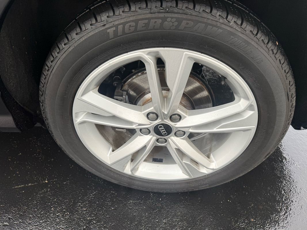 Used 2021 Audi Q3 2.0T Premium w/ Convenience Package image 11