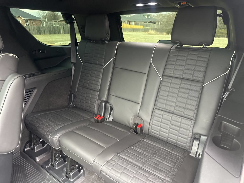 Used 2024 Cadillac Escalade Premium Luxury Platinum AWD/4WD image 38