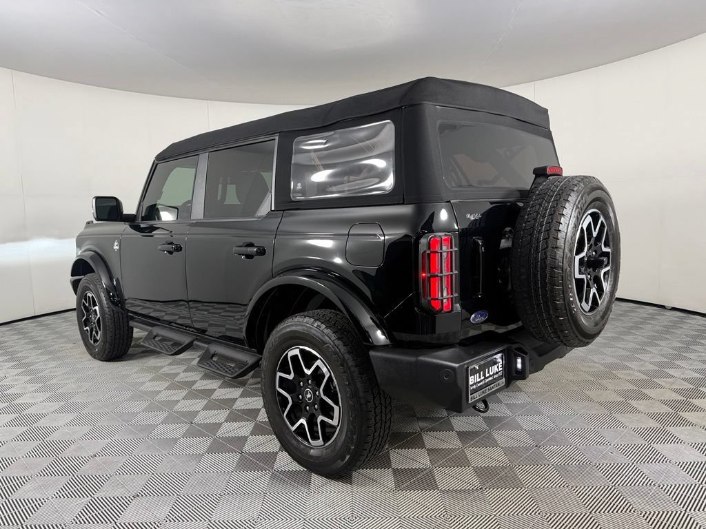 Used 2024 Ford Bronco Outer Banks AWD/4WD image 9