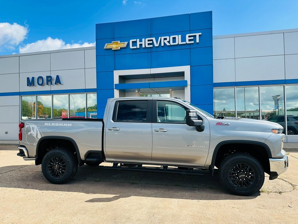 New 2026 Chevrolet Silverado 3500 LT w/ All Star Edition image 6