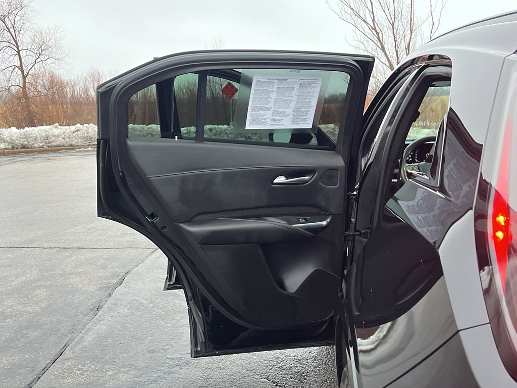 Used 2024 Cadillac XT4 Sport image 35
