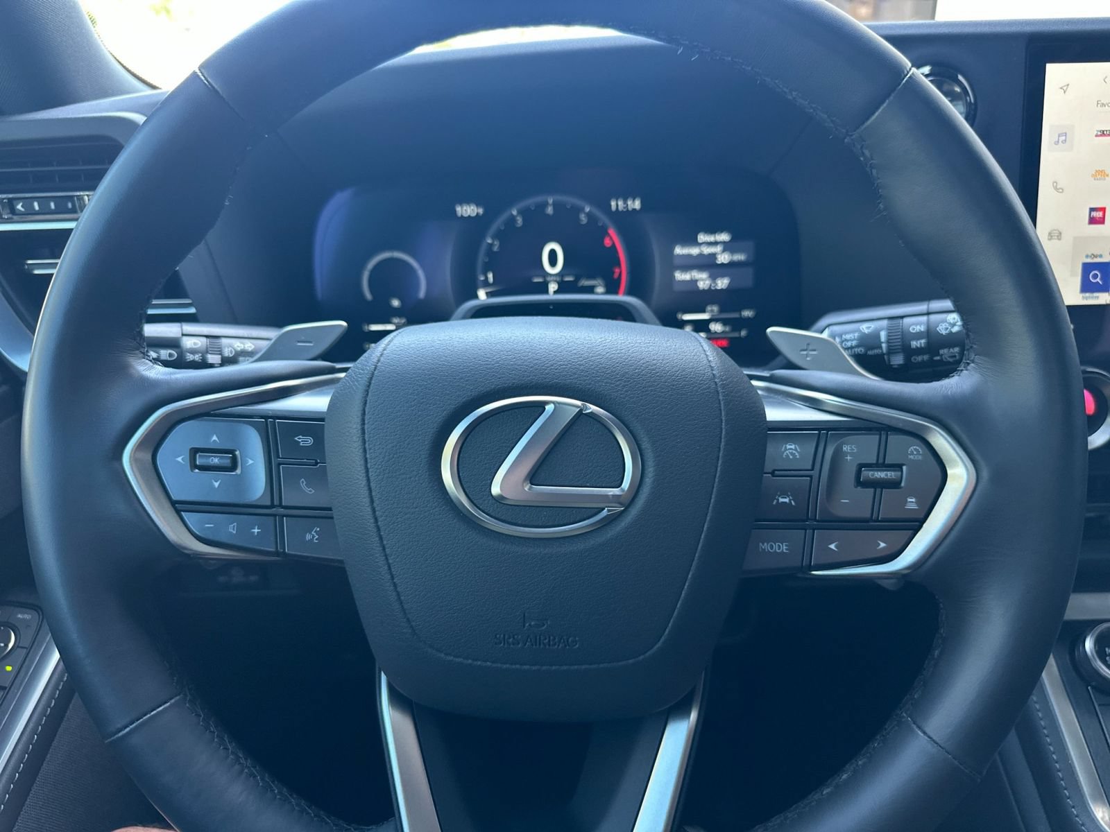 Used 2025 Lexus GX 550 w/ Accessory Package (31) AWD/4WD image 25