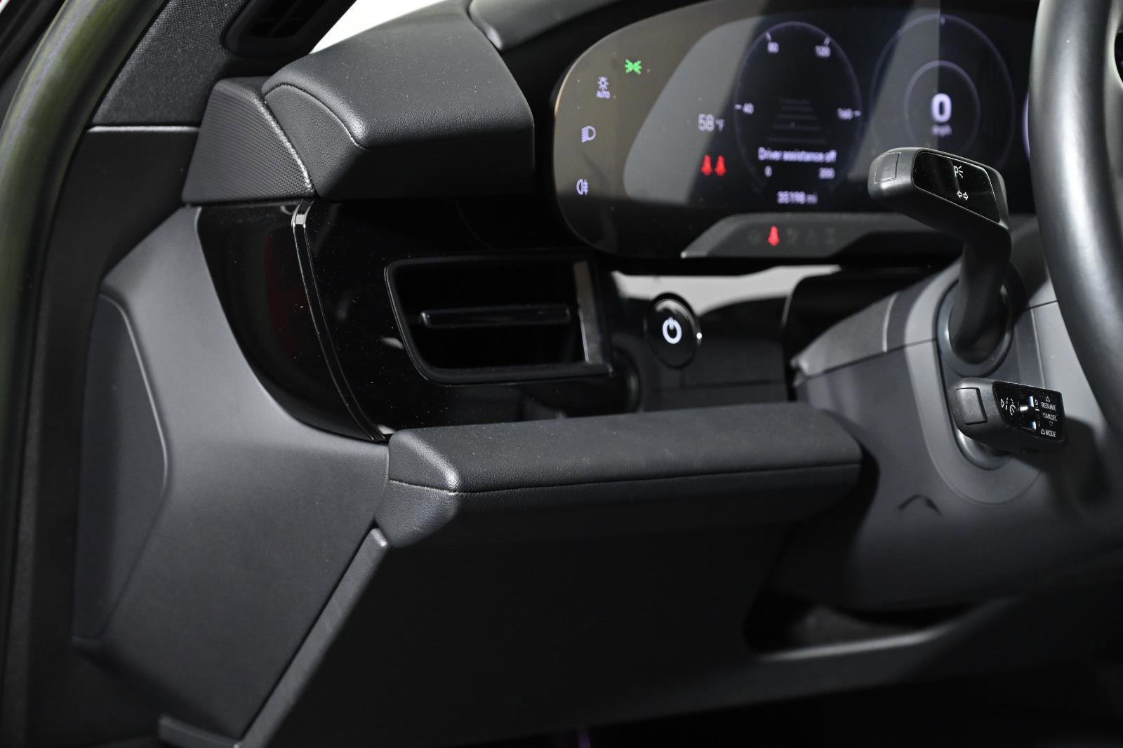 Used 2022 Porsche Taycan 4S image 24