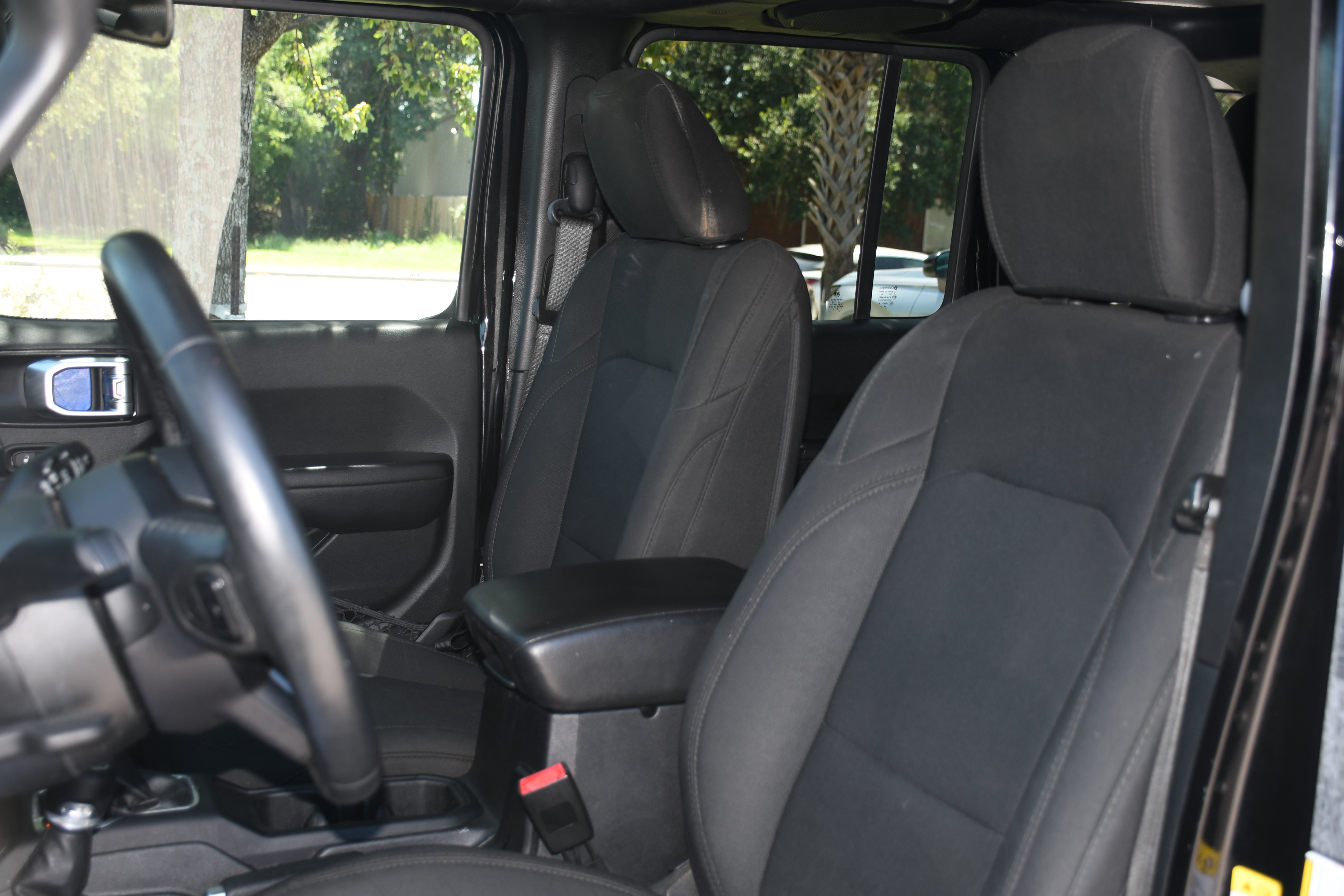 Used 2019 Jeep Wrangler Unlimited Sport S AWD/4WD image 10