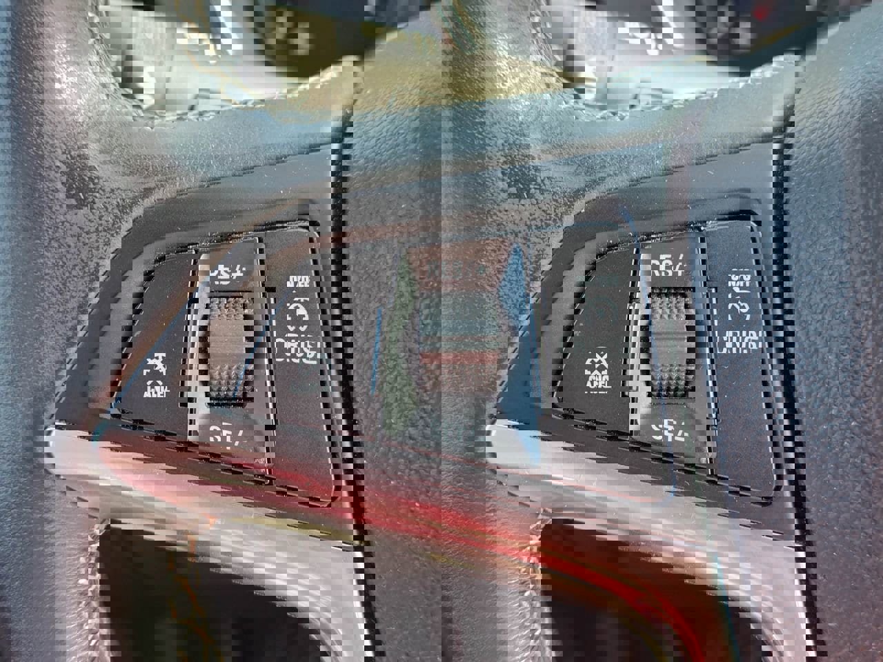 Used 2021 Buick Encore Preferred w/ Safety Package AWD/4WD image 19