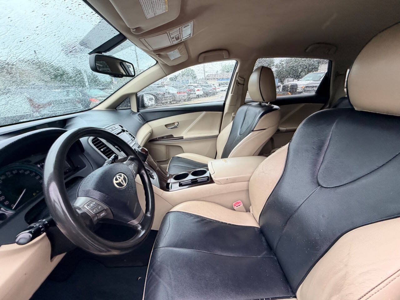 Used 2010 Toyota Venza AWD image 34