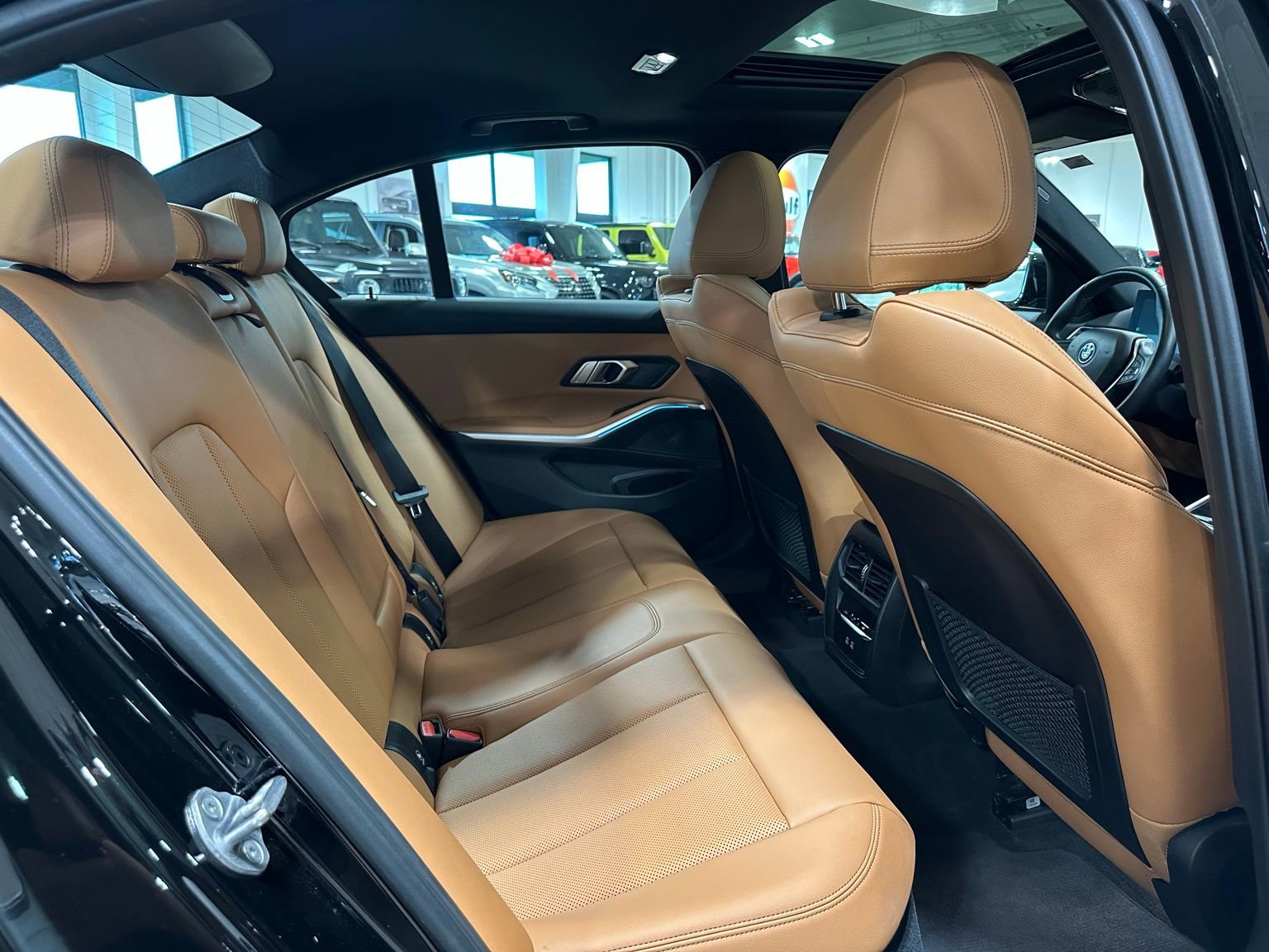 Used 2023 BMW 330e w/ Premium Package image 36