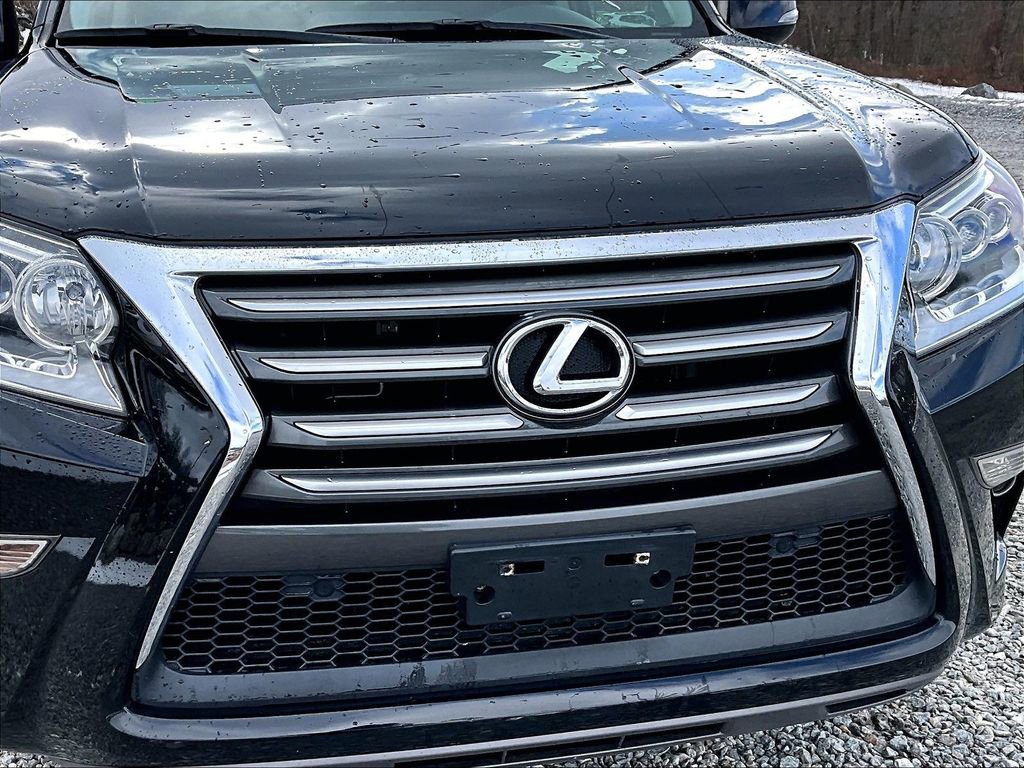 Used 2016 Lexus GX 460 w/ Premium Package AWD/4WD image 27