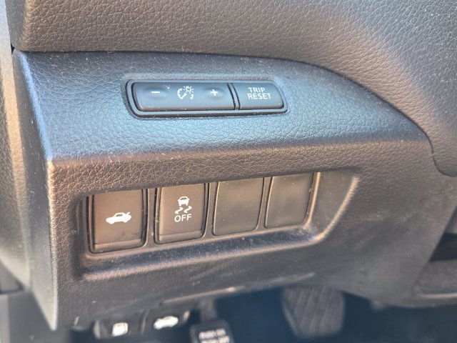 Used 2017 Nissan Altima 2.5 SR w/ Midnight Edition Package FWD image 28
