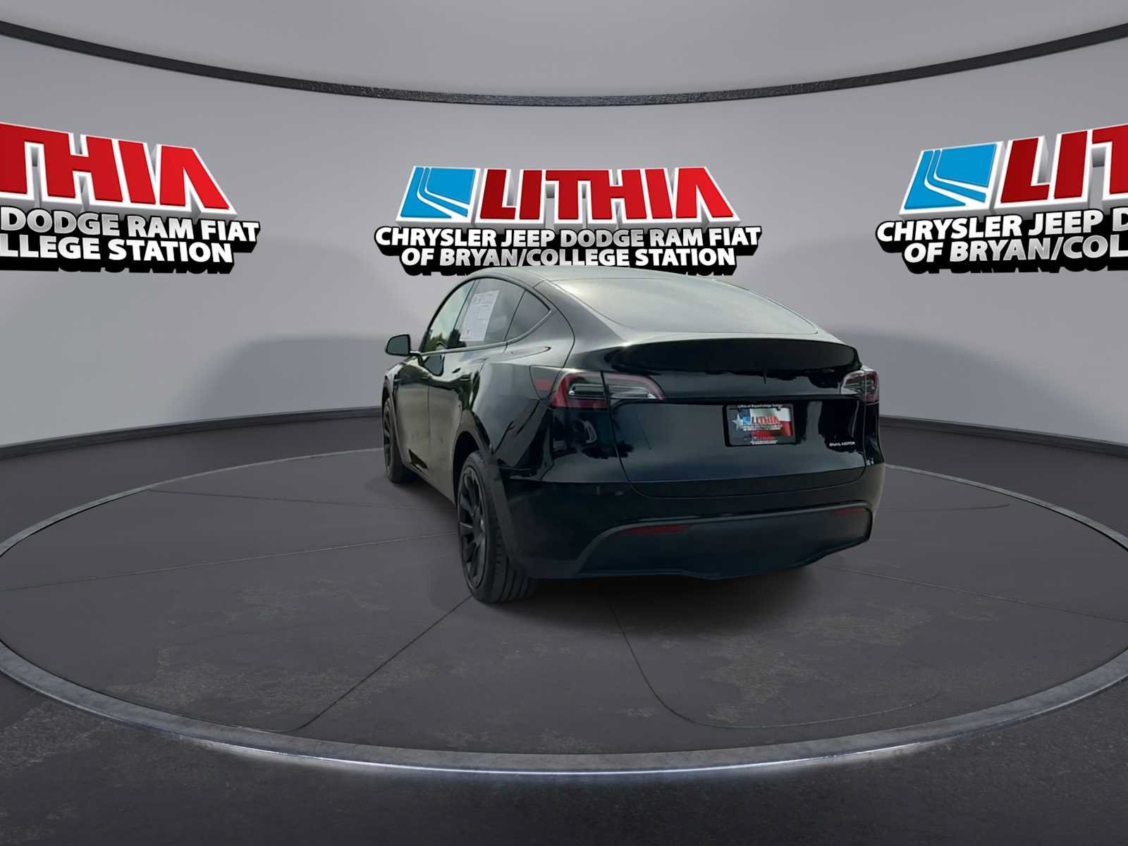Used 2023 Tesla Model Y Long Range AWD/4WD image 6