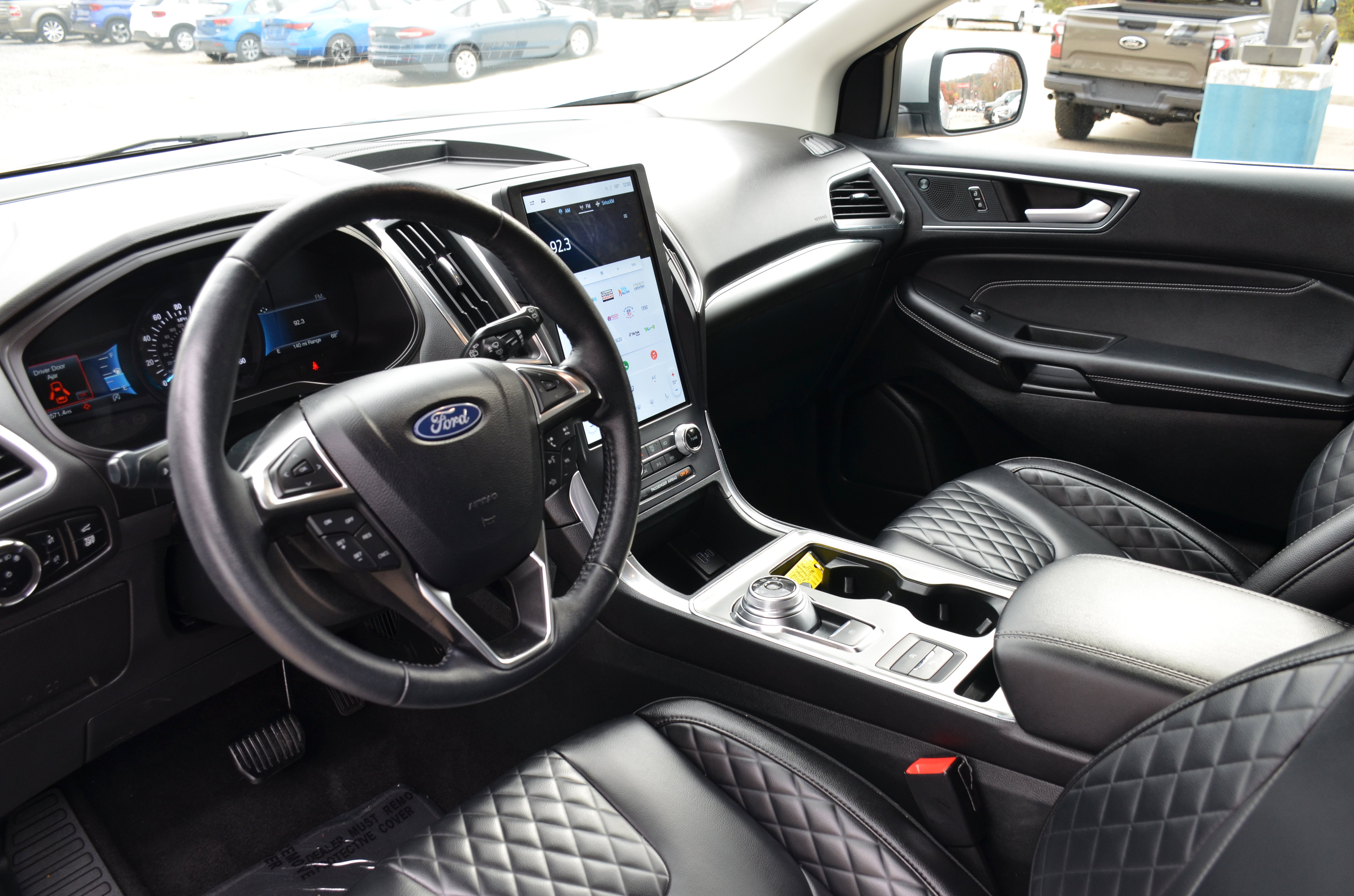 Used 2024 Ford Edge Titanium image 13