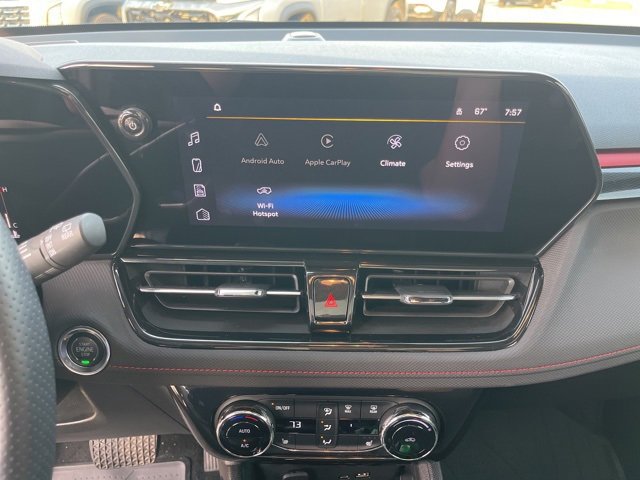 Used 2024 Chevrolet TrailBlazer RS w/ Convenience Package image 23