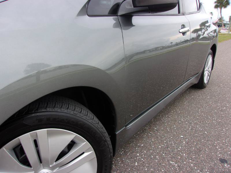 Used 2022 Nissan Leaf S FWD image 14