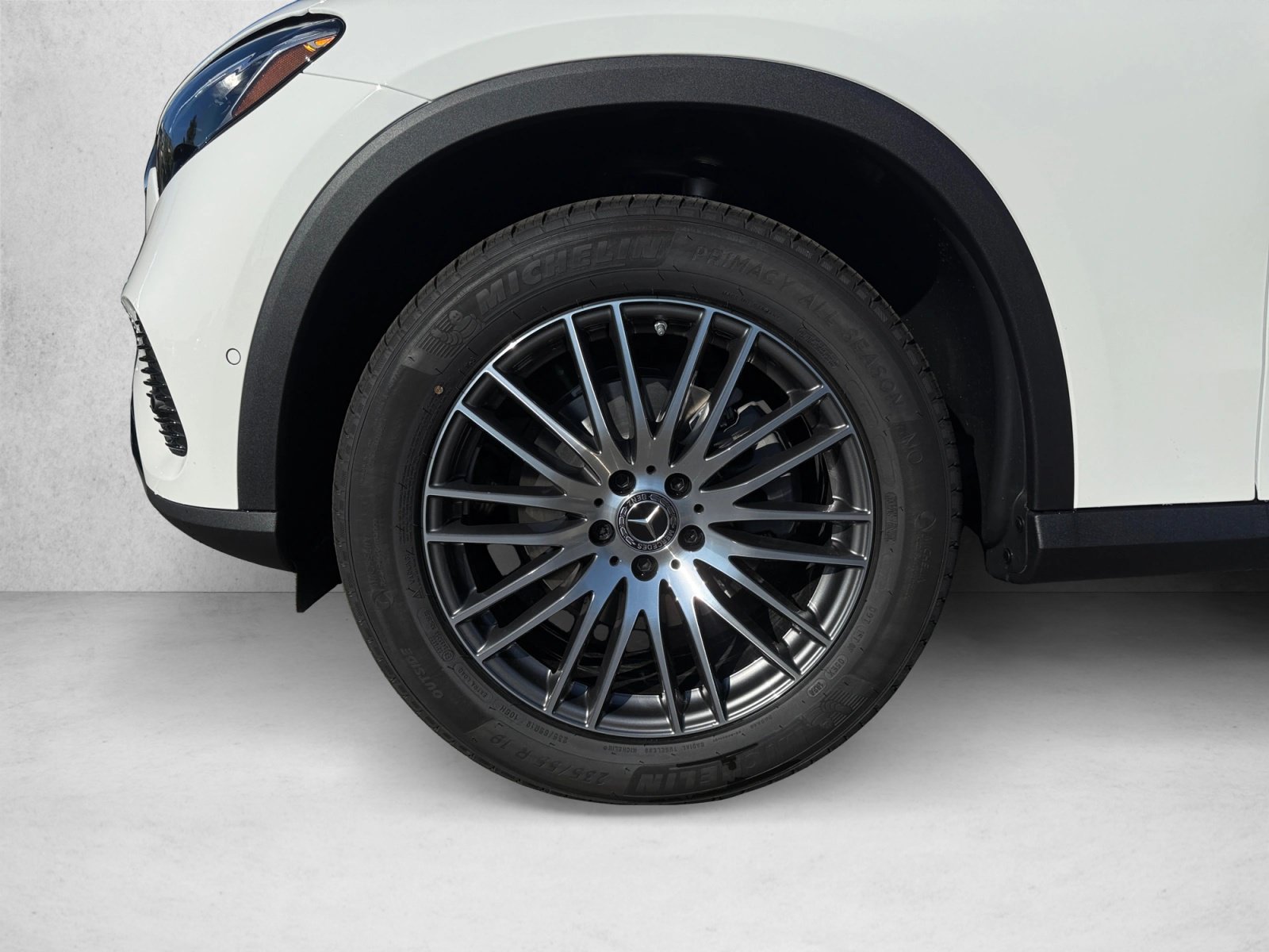 New 2027 Mercedes-Benz GLC 300 4MATIC image 9