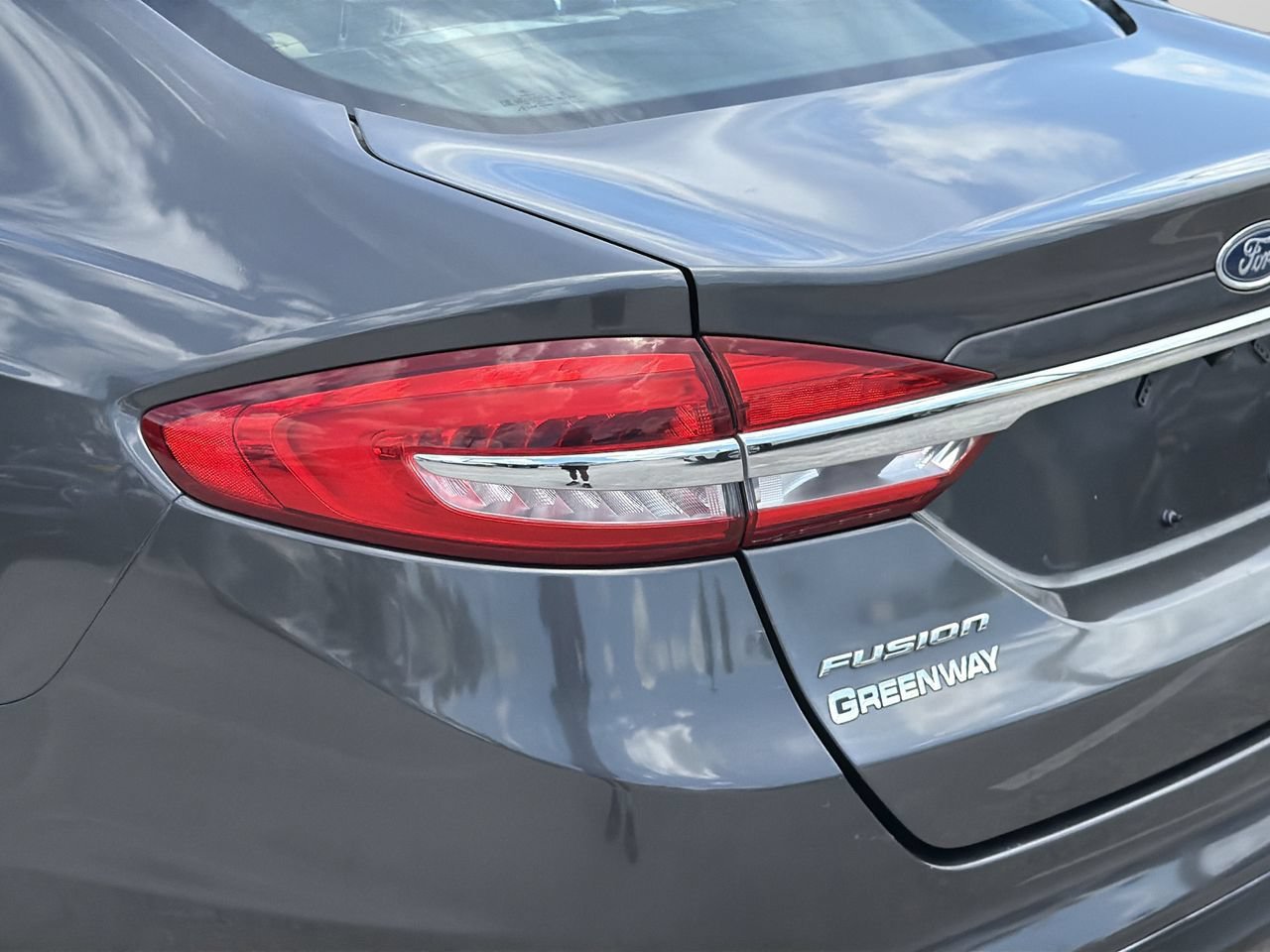 Used 2018 Ford Fusion S FWD image 7