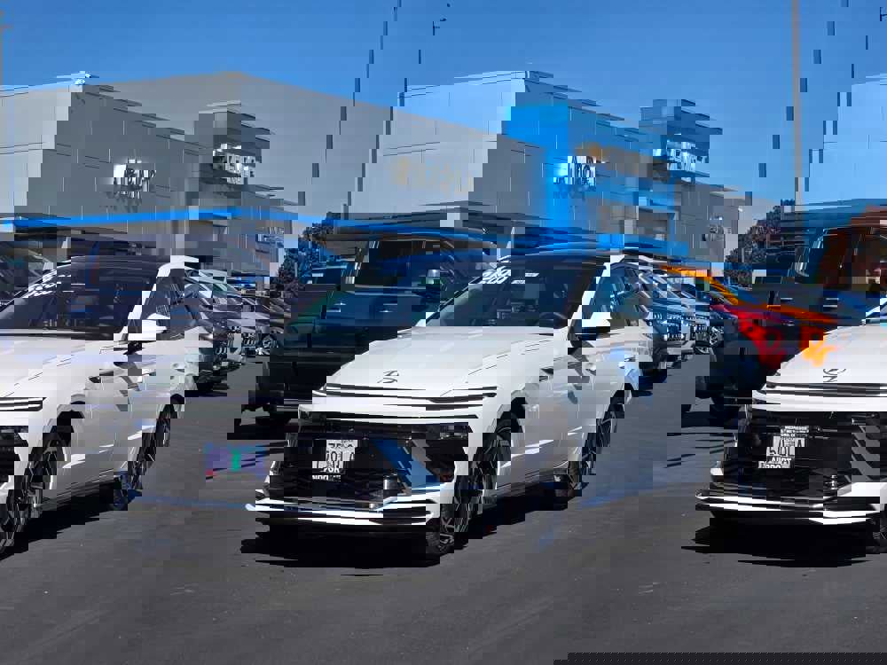 Used 2024 Hyundai Sonata SEL w/ Convenience Package