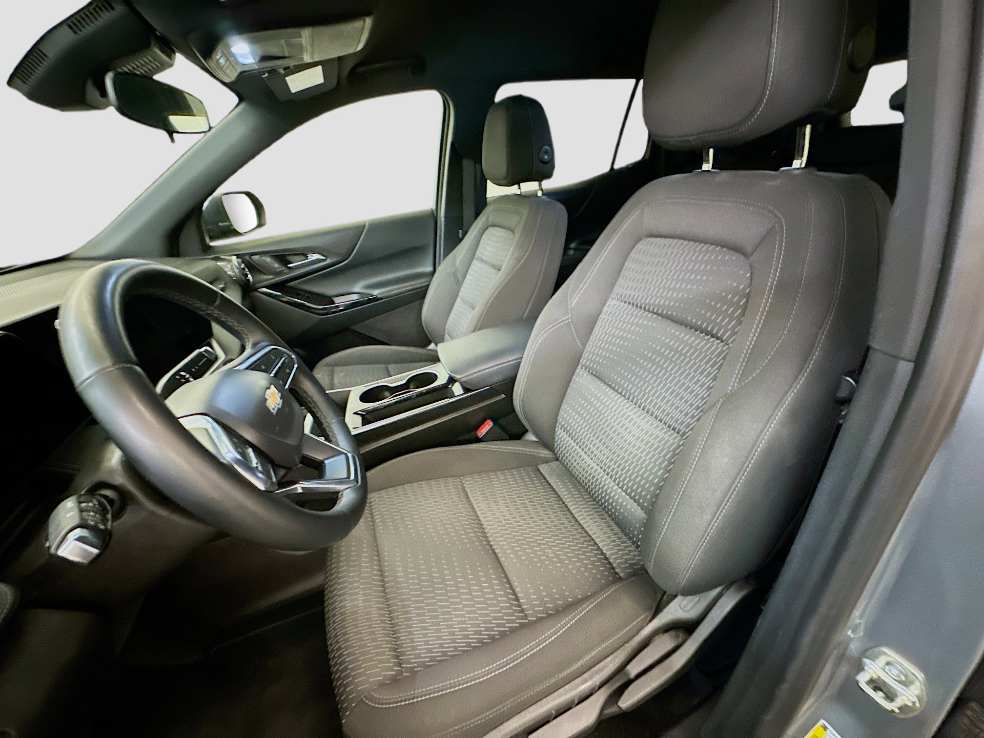 Used 2025 Chevrolet Equinox LT image 13