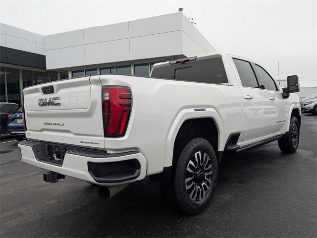 Used 2024 GMC Sierra 3500 Denali Ultimate image 4