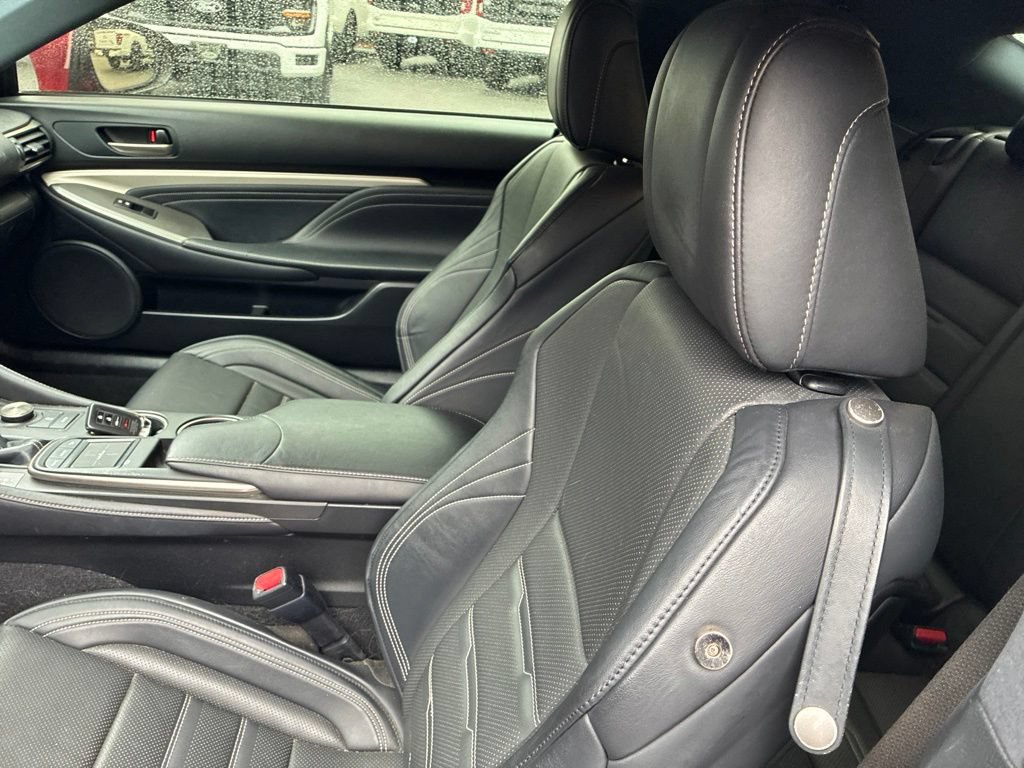 Used 2016 Lexus RC 200t RWD image 6