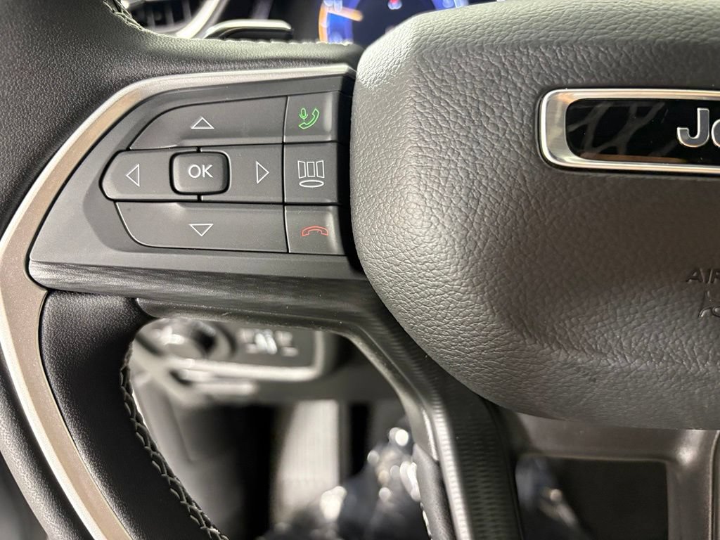 New 2027 Jeep Grand Cherokee Laredo X RWD image 23