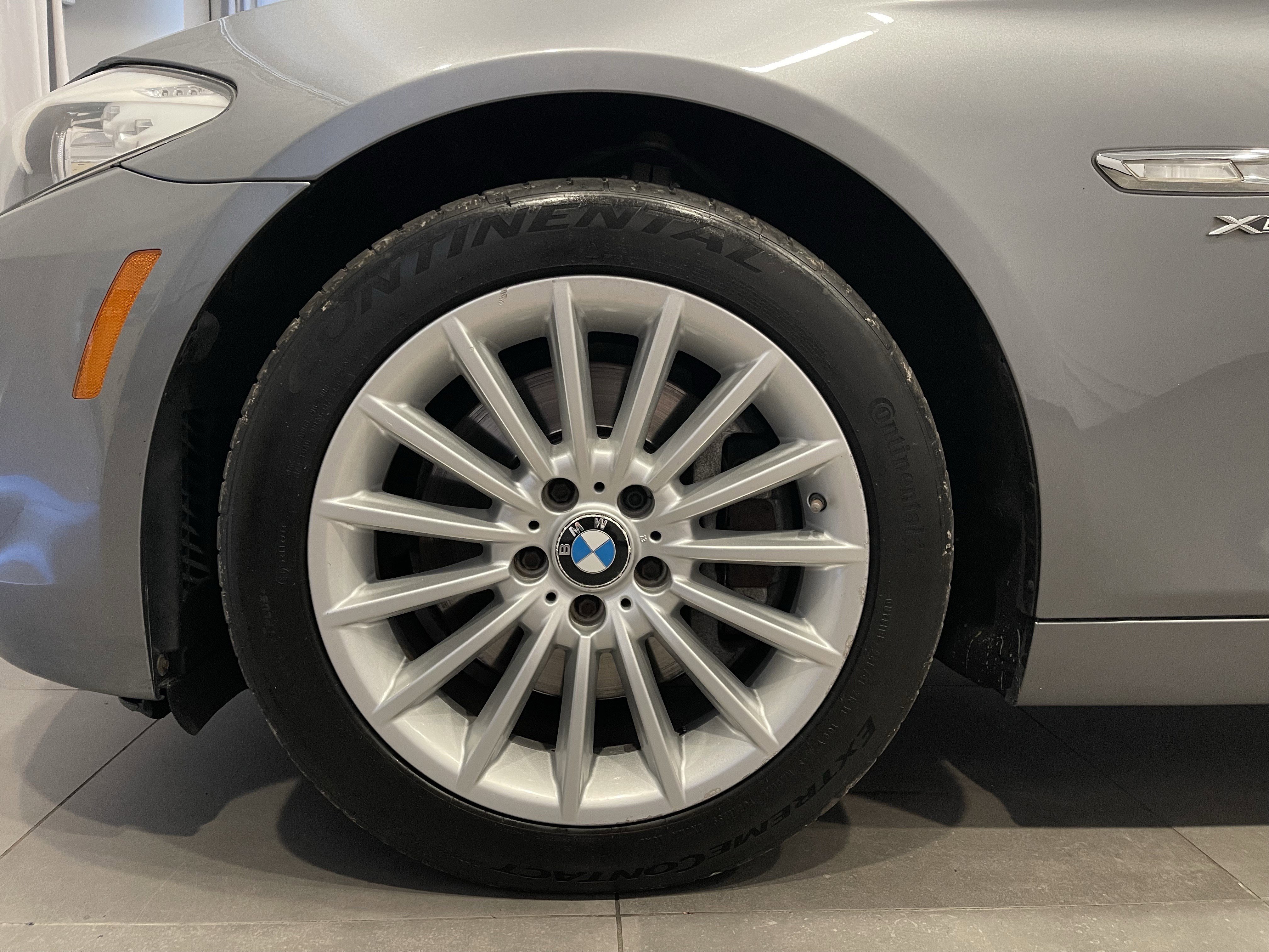 Used 2012 BMW 535i xDrive Sedan AWD/4WD image 7