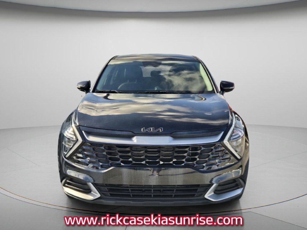 Used 2023 Kia Sportage EX FWD image 3