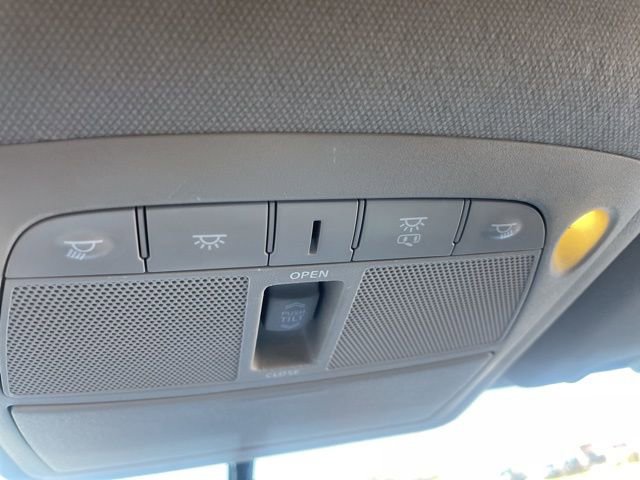 Used 2014 Nissan Rogue SL w/ SL Premium Package image 64