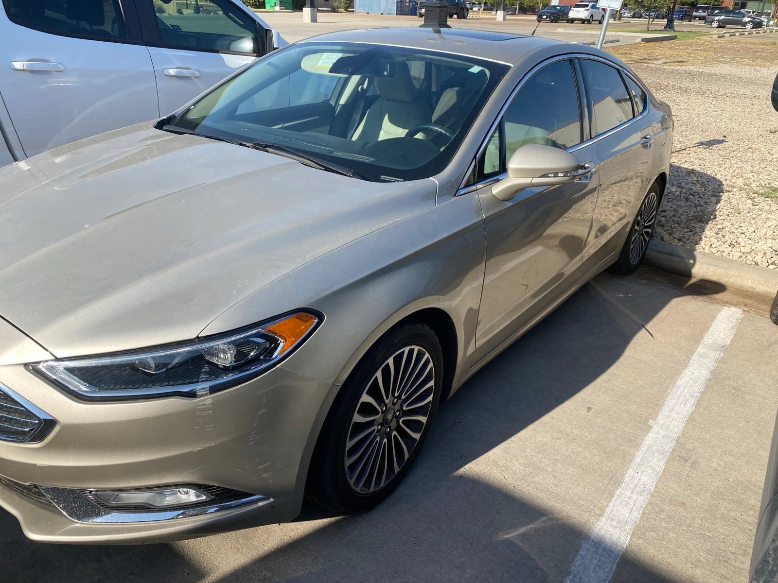 Used 2017 Ford Fusion Titanium FWD image 31