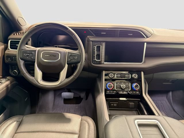 Used 2024 GMC Yukon XL Denali w/ Denali Reserve Package AWD/4WD image 21