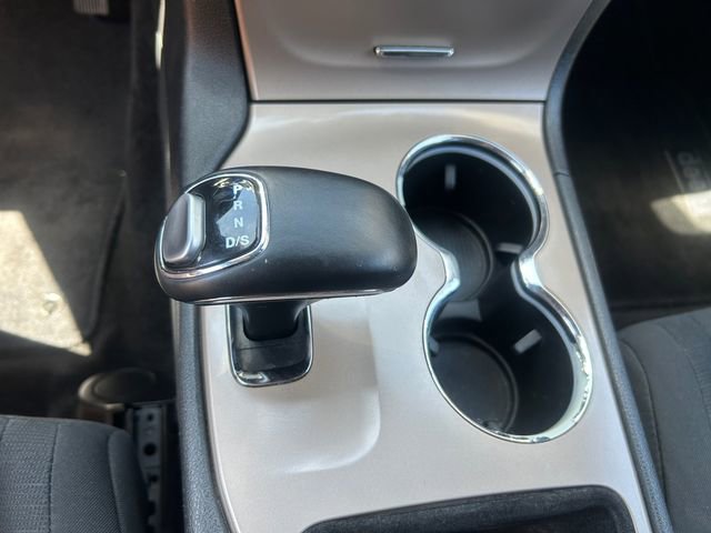 Used 2015 Jeep Grand Cherokee Laredo AWD/4WD image 15