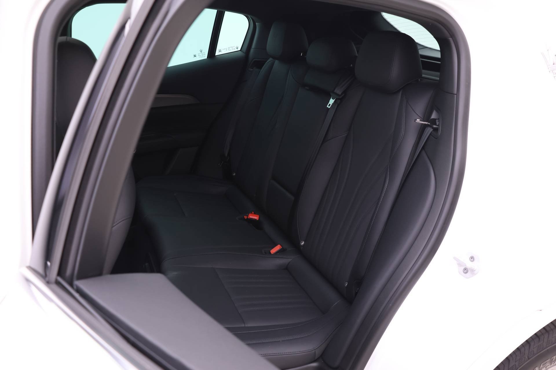 New 2024 Maserati Grecale GT image 11