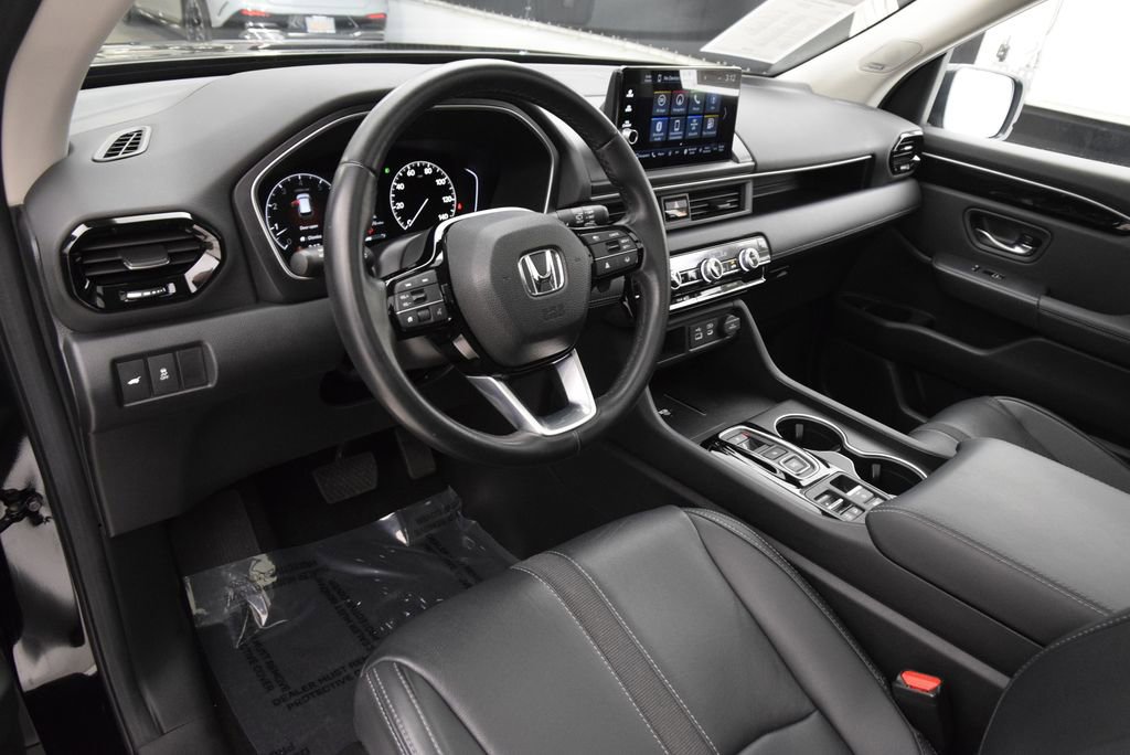 Used 2024 Honda Pilot Touring image 22