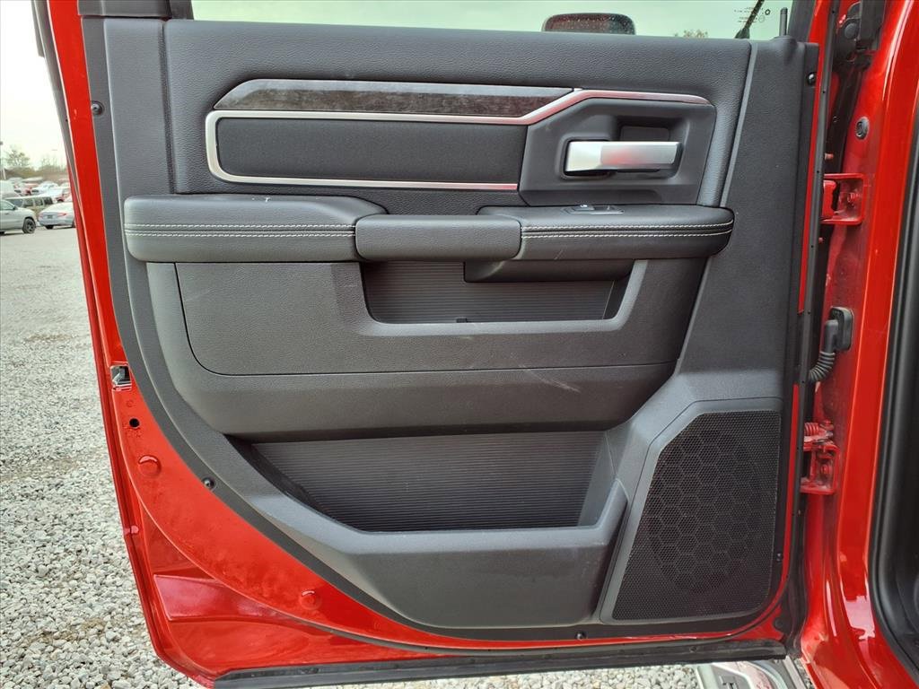 Used 2024 RAM 2500 Big Horn w/ Bed Utility Group image 31