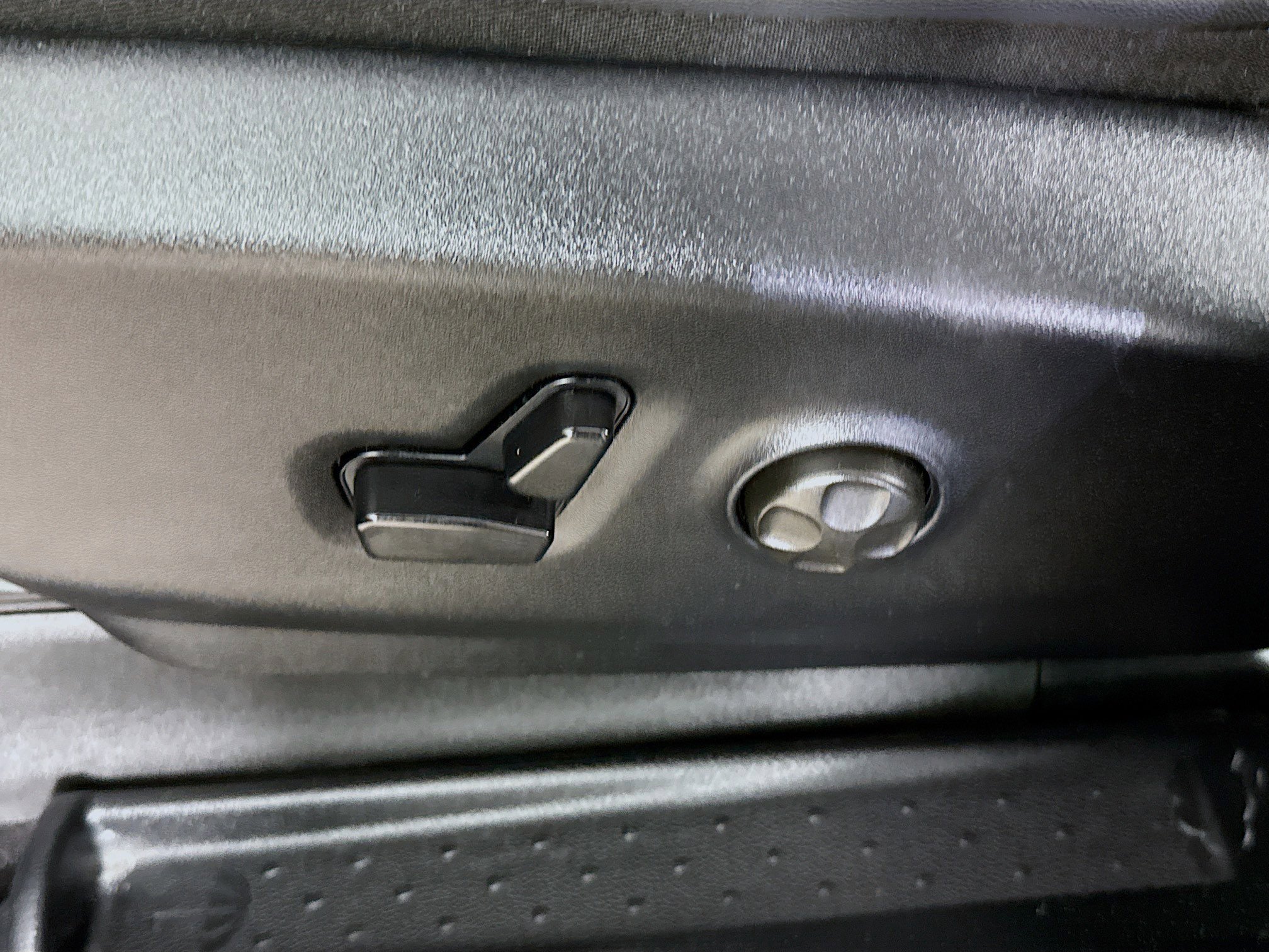 Used 2025 Chrysler Pacifica Select image 22