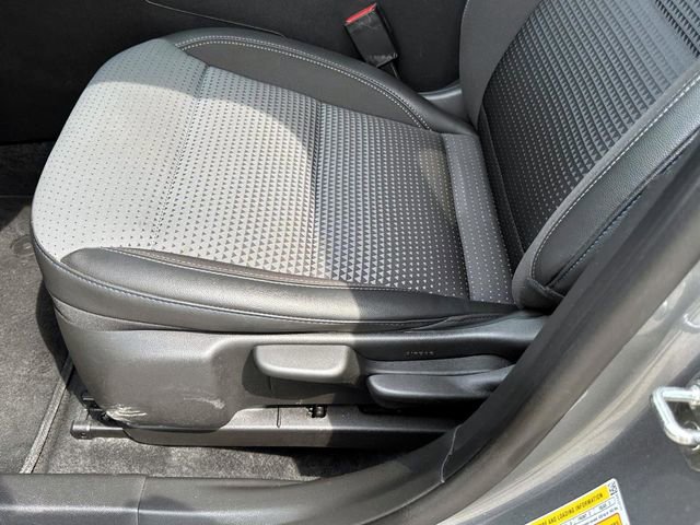 Certified 2024 Chevrolet Trax LT w/ Sunroof Package FWD image 20