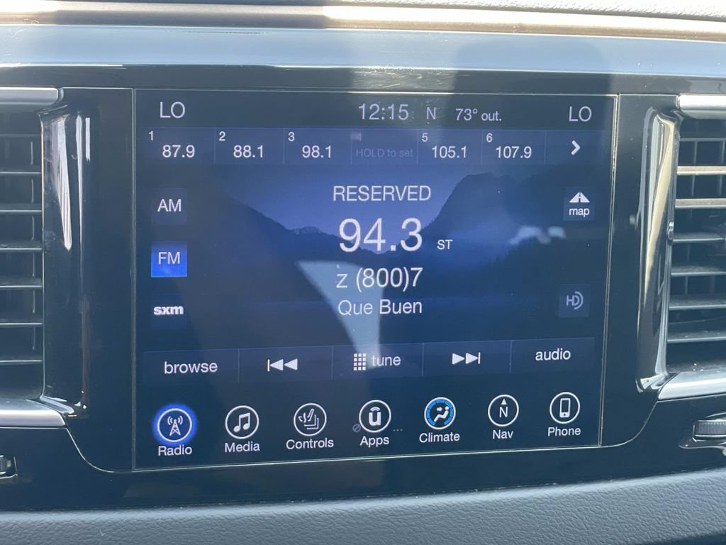 Used 2017 Chrysler Pacifica Touring-L Plus FWD image 12